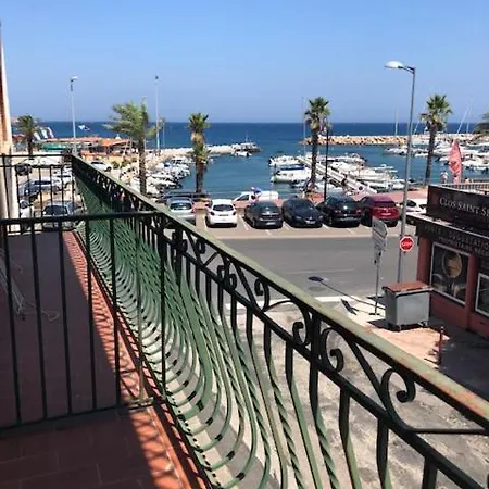 Apartment F2 + Garage Front De Banyuls-sur-Mer