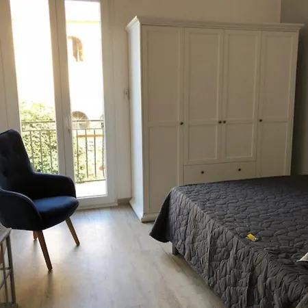 Apartment F2 + Garage Front De Banyuls-sur-Mer